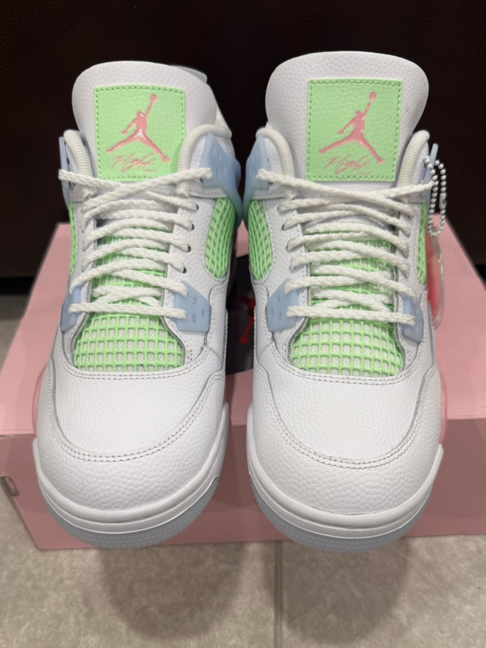 Jordan 4 Retro Valentine's Day 2026 GS Womens Sneakers IB7068-100 - Picture 3 of 9